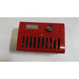 Honeywell, Inc. T631A1022 Farm Controller, 70 to 140F, Red Finish